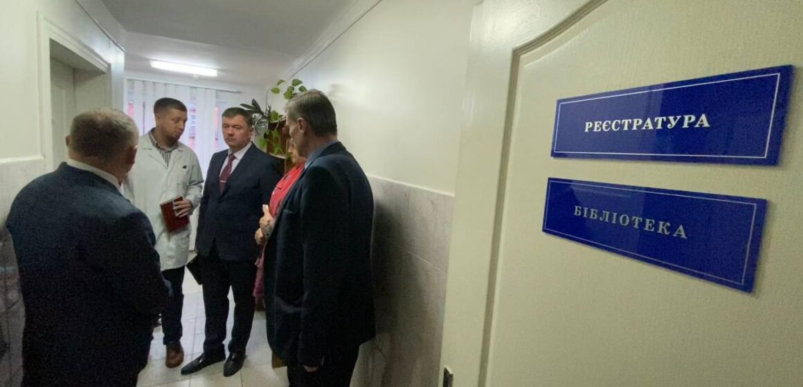 В Університетській клініці ІФНМУ відкрили бібліотеку