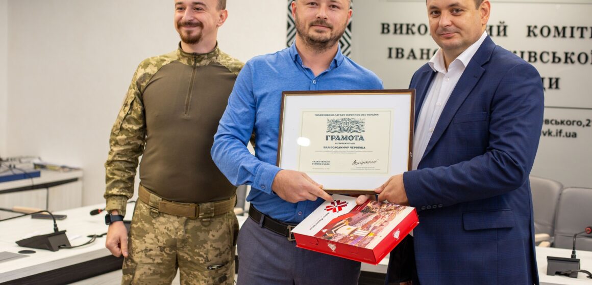 Франківці отримали нагороди від Головнокомандувача ЗСУ Валерія Залужного