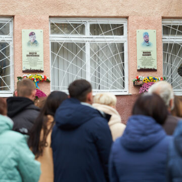 В Івано-Франківську відкрили дві анотаційні дошки загиблим у російсько-українській війні Героям