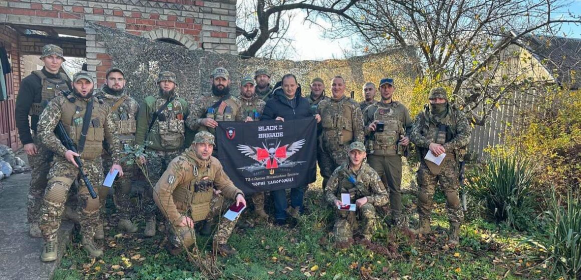 Авто, дрони, інструменти: очільник Івано-Франківська привіз допомогу захисникам на Донеччину (ФОТО)