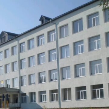 З державного бюджету надійшли кошти на ремонт покрівлі в Голинському ліцеї на Калущині
