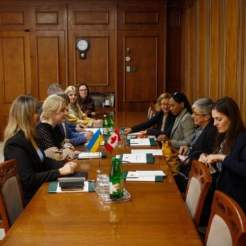Світлана Онищук зустрілася із Надзвичайним і Повноважним Послом Канади в Україні Світлана Онищук зустрілася із Надзвичайним і Повноважним Послом Канади в Україні