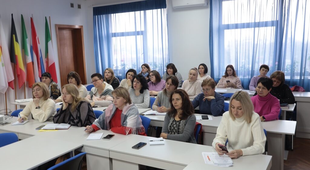 На Прикарпатті розпочали навчання із соціальними працівниками територіальних громад  щодо особливостей комунікації з ветеранами
