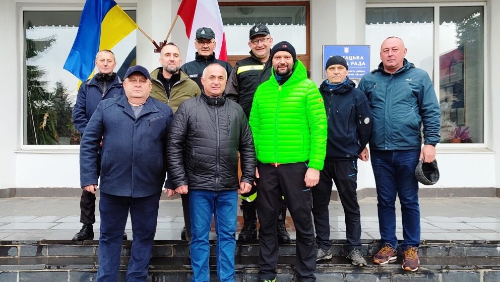 Тлумацька громада отримала від партнерів із Польщі пожежний автомобіль та медикаменти