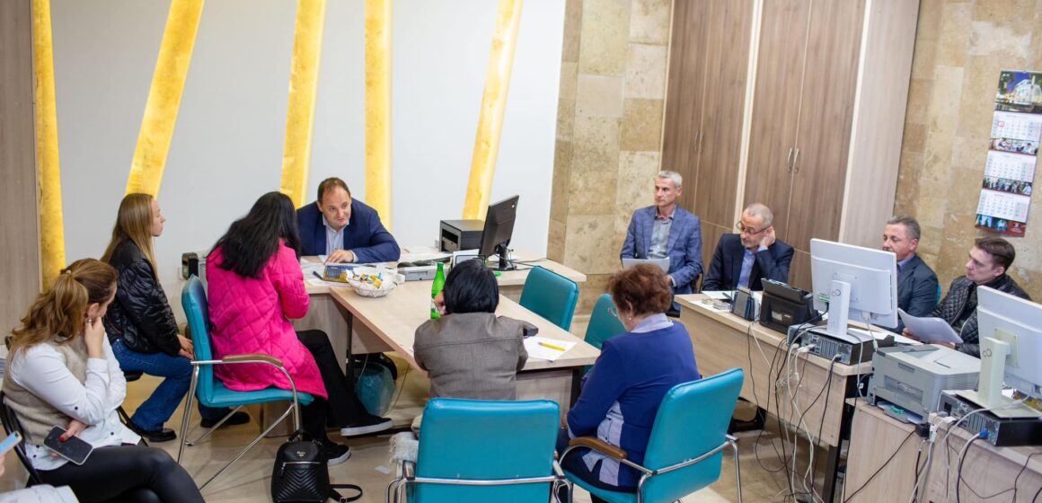 Руслан Марцінків провів особистий прийом громадян: що турбує франківців