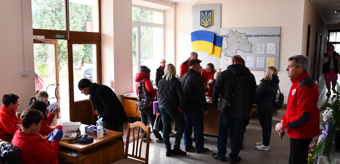 У Рогатинській громаді внутрішньо переміщені особи можуть отримати грошову допомогу від Червоного Хреста