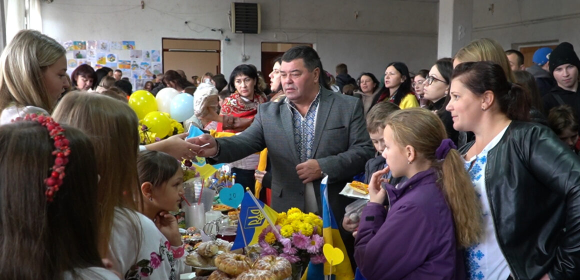 Під час благодійного ярмарку у Старому Лисці зібрали понад 88 тисяч гривень для ЗСУ