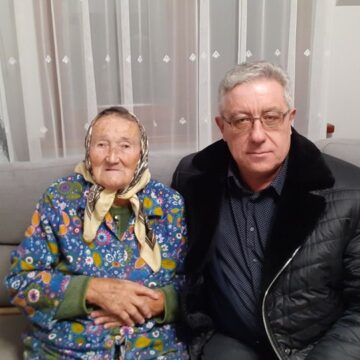 90-літній ювілей завітав до поважної жительки з Брошнів-Осади Катерини Михайлівни Хоптяк