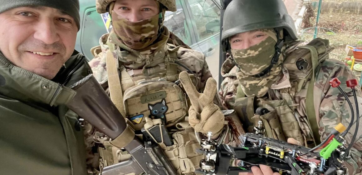 Захисникам з Верховинщини передали 12 FPV-дронів