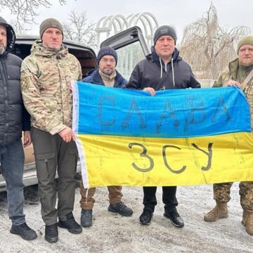 З Надвірнянської громади відбулась 38-ма волонтерська поїздка до захисників на Схід (ФОТО)