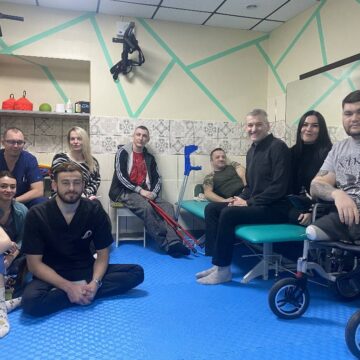 Жива музика та українські пісні: у реабілітаційному відділенні ЦМКЛ відбувся концерт (ФОТО)