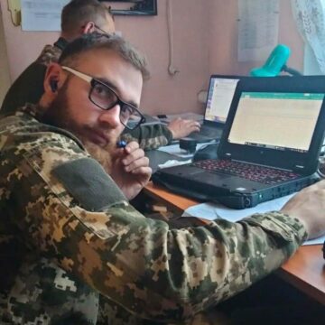 Захисника Андрія Олексія з Коломийщини нагороджено «Золотим хрестом»