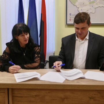Калуська міська рада підписала меморандум про співпрацю з ГО «Розвиток громадянських компетентностей в Україні»