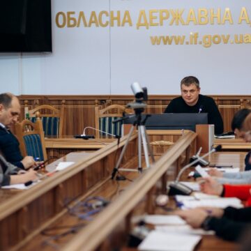 Робоча група “Прозорість і підзвітність” продовжує вивчати і аналізувати тендерні закупівлі громад Прикарпаття