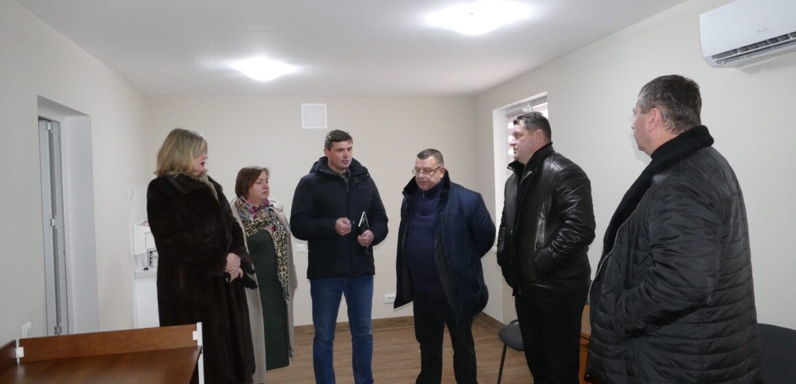 У фельдшерсько-акушерський пункт Середнього Бабина, що на Калущині, шукають фахівця