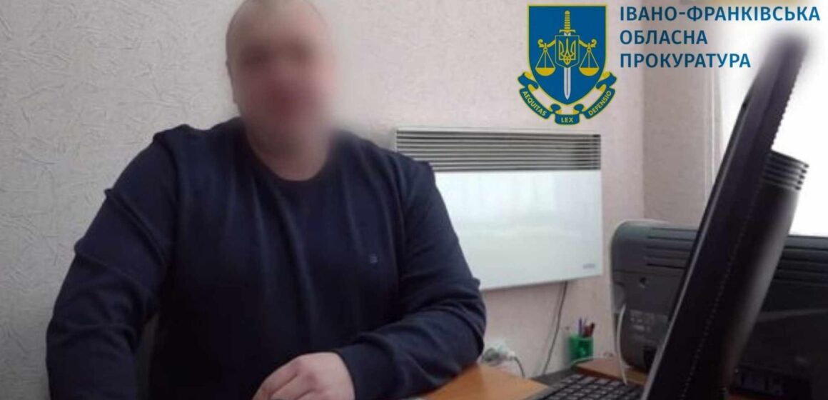 На Прикарпатті до 10 років за ґратами засуджено жителя Херсонщини, який керує “пенсійним фондом” у співпраці з окупантами