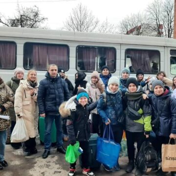 15 дітей із Нікополя відпочиватимуть у Калуші