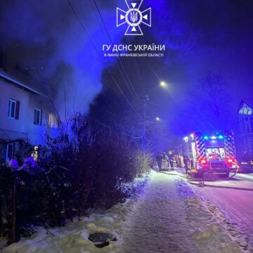 У Івано-Франківську горіла квартира на вул. Сорохтея – господаря врятували