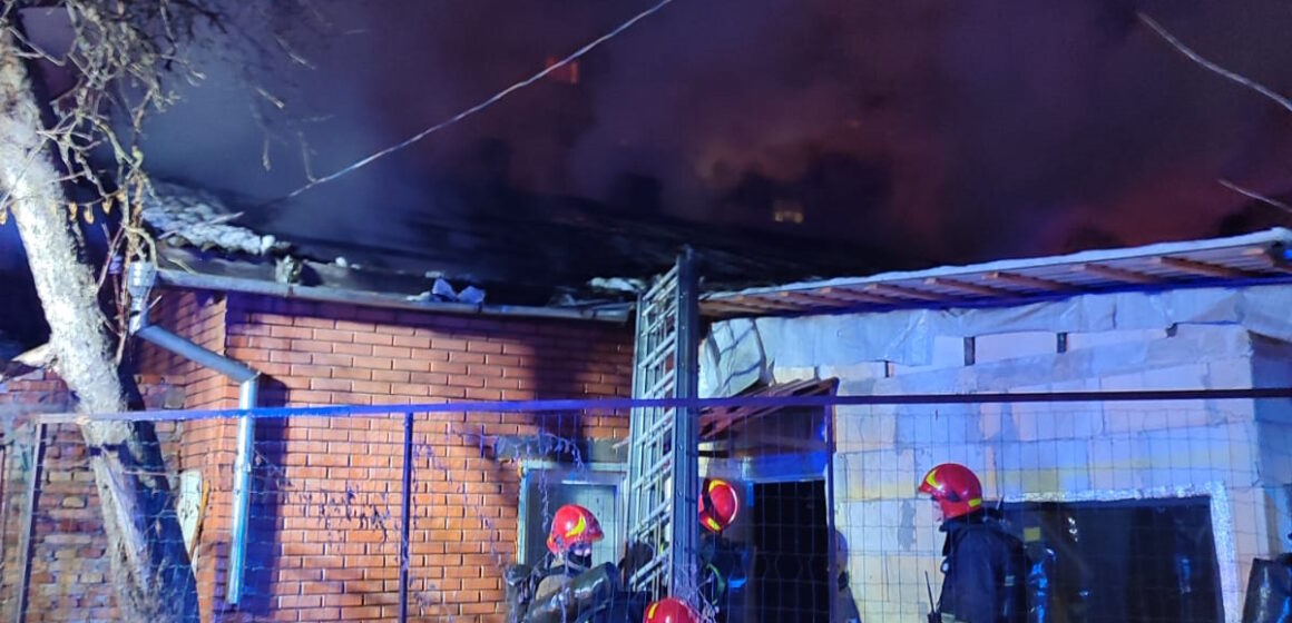 Зранку в Івано-Франківську горів житловий будинок