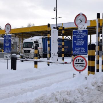 Рух вантажівок відновлено: польські перевізники завершили блокування перед пунктом пропуску «Дорогуськ – Ягодин»