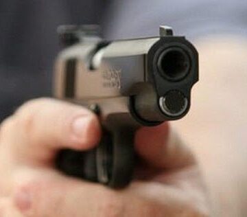 Працівнику СБУ винесли вирок за стрілянину у франківському пивбарі