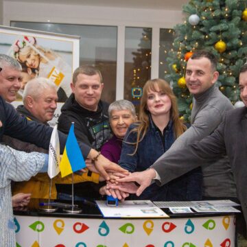 В Івано-Франківську погасили поштову марку, створену до сторіччя Сергія Параджанова