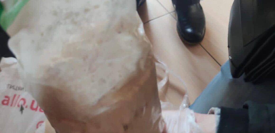 Гранати та понад кілограм амфетаміну: у Надвірній затримали наркоторговця