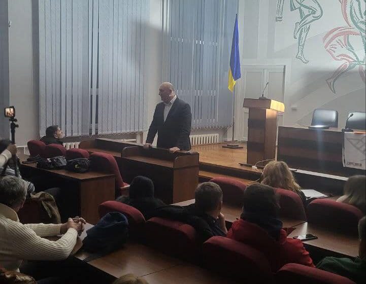 У Бурштині відбулось громадське обговорення з приводу облаштування Меморіалу Героїв у сквері Небесної Сотні