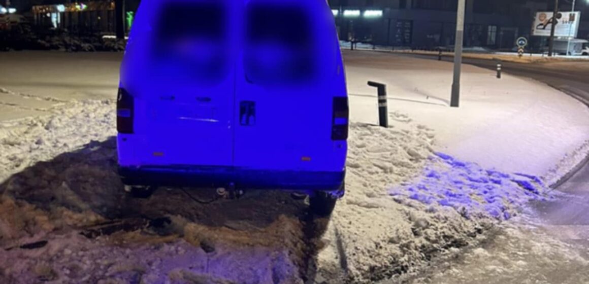 У Франківську п’яний водій вчинив ДТП і втік: на нього склали три адмінпротоколи (ФОТО)