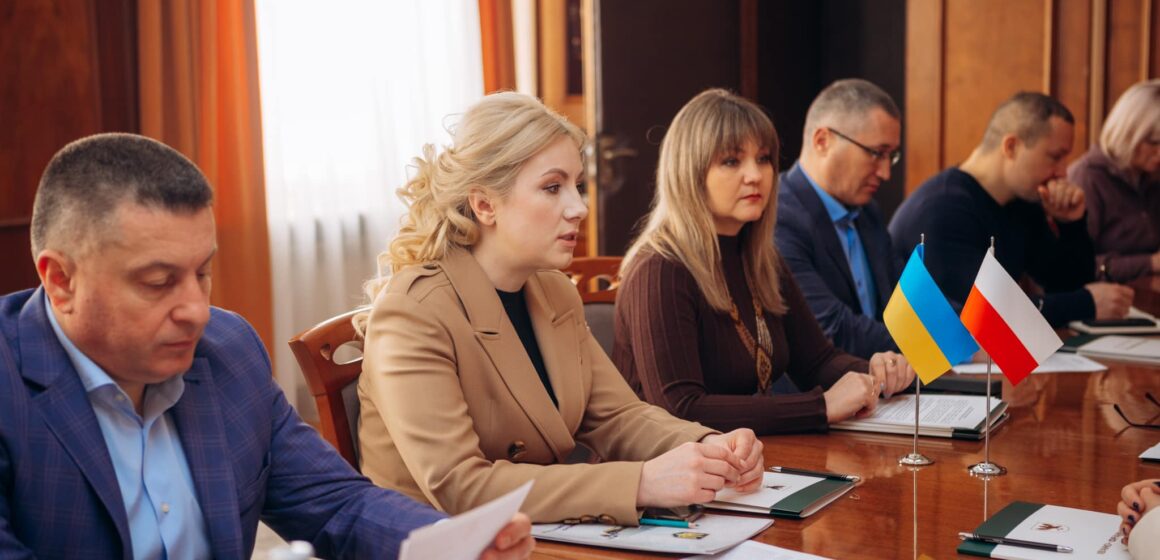 На Прикарпатті у співпраці з польськими партнерами реалізовуватимуть проєкти підтримки військовослужбовців