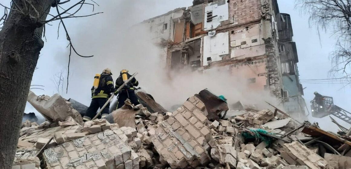 Внаслідок ранкової ракетної атаки росіян загинули 5 людей Внаслідок ранкової ракетної атаки росіян загинули 5 людей
