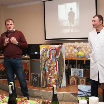 В Обласній лікарні провели благодійний аукціон для допомоги колегам-медикам на фронті