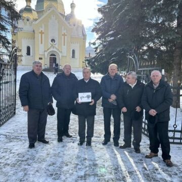 Парафія міста Долина придбала дрон для українських Захисників
