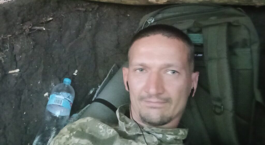 Бойового медика 102 бригади ТрО Артема Гордєєва нагороджено «Золотим хрестом»