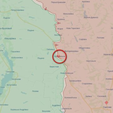 ЗСУ відійшли з села Крохмальне на дорозі Куп’янськ – Сватове ЗСУ відійшли з села Крохмальне на дорозі Куп’янськ – Сватове
