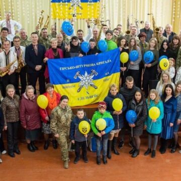 Працівники культури Коломийської громади зібрали майже пів мільйона гривень для підтримки військових