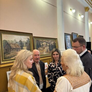 «Стадія буття»: в Івано-Франківську відкрили виставку відомого художника із Косова Василя Люльки