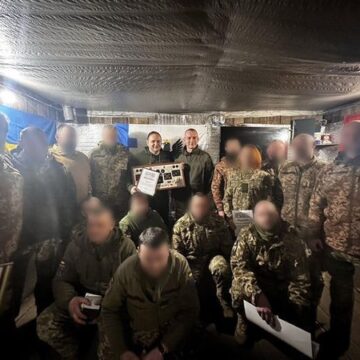 Міський голова Івано-Франківська відвіз на передову 120 FPV-дронів, 4 мавіки, техніку і інші необхідні речі, які просили хлопці