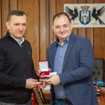 Медаль «За заслуги перед Прикарпаттям» отримав директор Івано-Франківського ЛРЗ Руслан Терешко