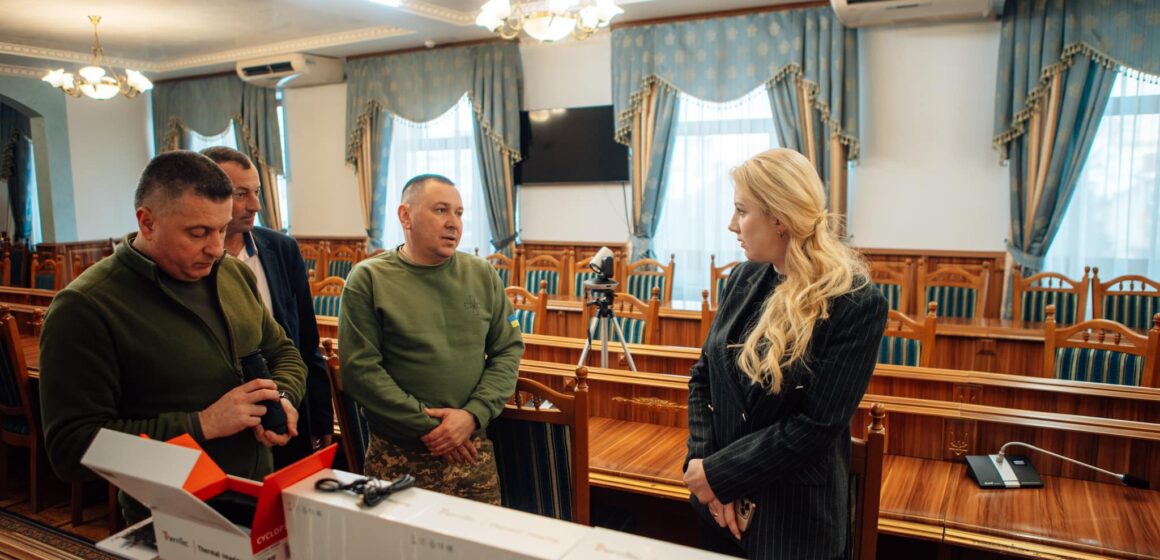24 тепловізори вартістю понад 1,4 млн грн передали для зенітно-кулеметного батальйону, що сформований на Прикарпатті