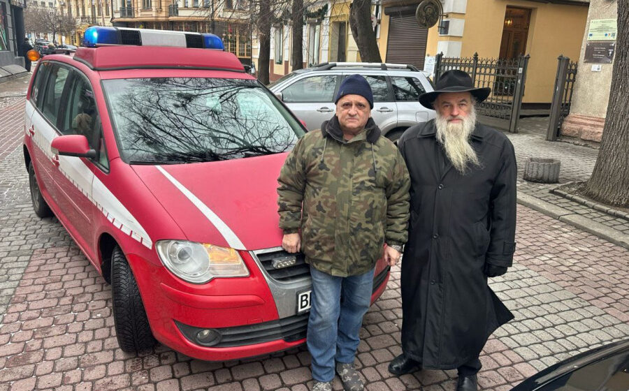 Єврейська громада Івано-Франківська передала авто на потреби ЗСУ Єврейська громада Івано-Франківська передала авто на потреби ЗСУ