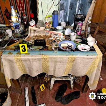 Наніс множинні ножові поранення: прикарпатські поліцейські оперативно розкрили вбивство 43- річного долинянина у Болехові