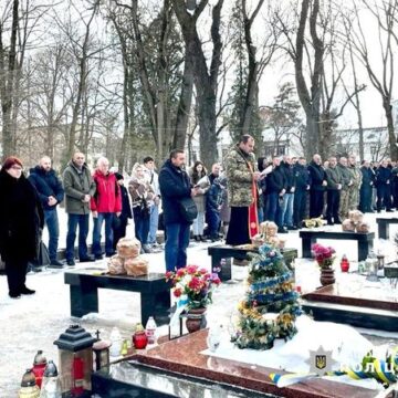У Івано-Франківську спецпризначенці поліції Прикарпаття вшанували пам’ять про загиблих побратимів