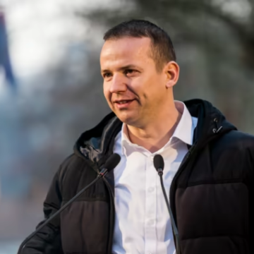 Лідер угорської партії: “Якщо Україна впаде, ми вимагатимемо Закарпаття” Лідер угорської партії: “Якщо Україна впаде, ми вимагатимемо Закарпаття”