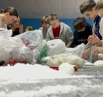 Молодь Рогатинщини підтримує українських Захисників
