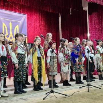 У Снятині до Дня Соборності провели патріотично-мистецький захід “Коляда – молитва в пісні єднає Україну”