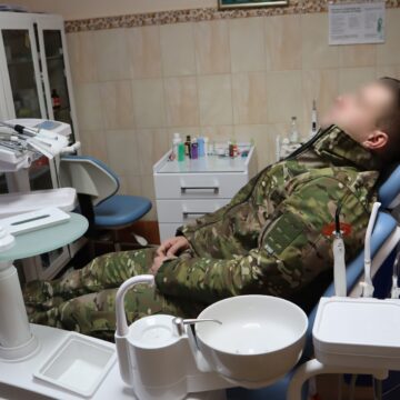 Для Клініко-діагностичного центру в Коломиї придбали нове стоматологічне обладнання