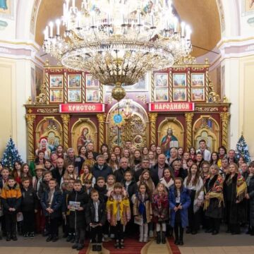 «Колядують зорі на Різдво Христове»: в Угринові відбулася п’ята розколяда