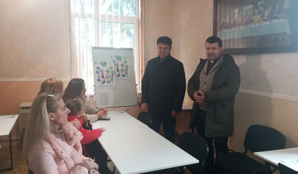 У резиденції священника в смт. Вигода офіційно відкрили «Кімнату кризового реагування»