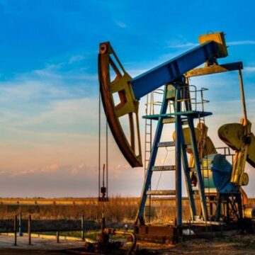 Прокуратура вимагає скасувати дозвіл на видобуток нафти й газу одному з підприємств на Прикарпатті Прокуратура вимагає скасувати дозвіл на видобуток нафти й газу одному з підприємств на Прикарпатті